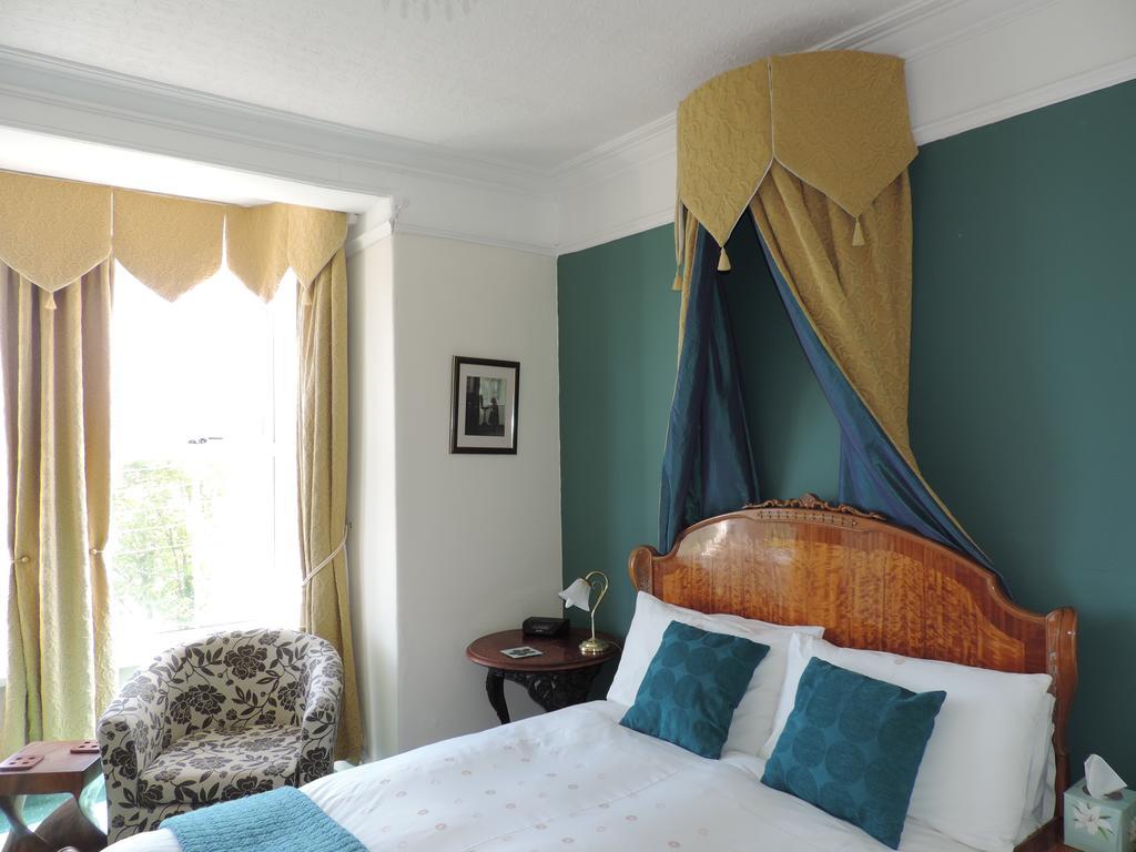 Fern Villa B&B Fishguard Zimmer foto